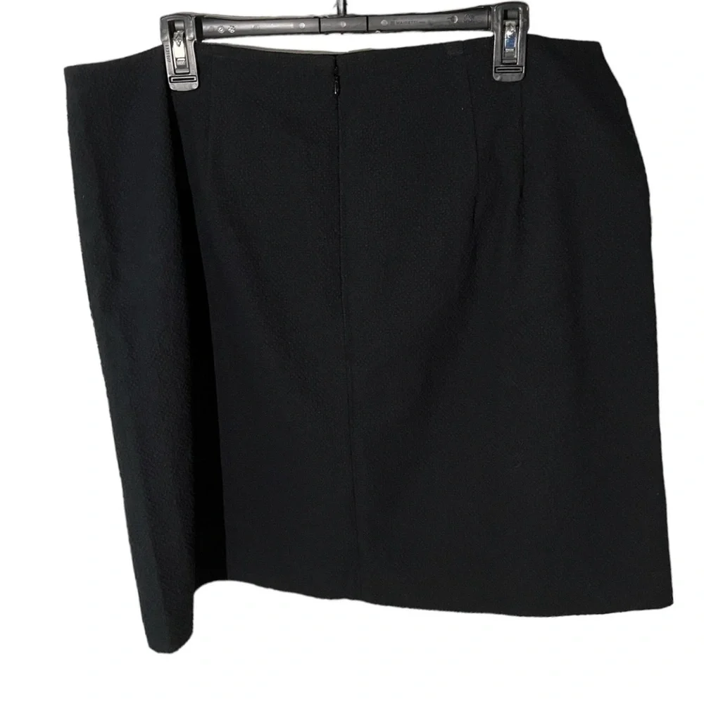 NWT Ann Taylor Textured Short Skirt